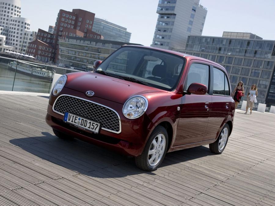  Daihatsu Trevis 2006 года  (фото 28 из 36)
